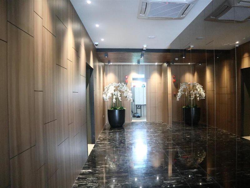 Roxy Hotel Padungan Кучинг Екстериор снимка