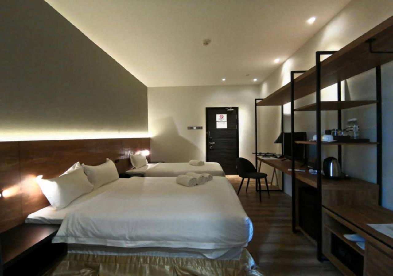 Roxy Hotel Padungan Кучинг Екстериор снимка
